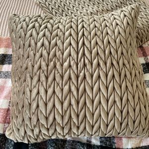 2 pack Decorative Pillow Case Phantoscope Used in Excellent Condition